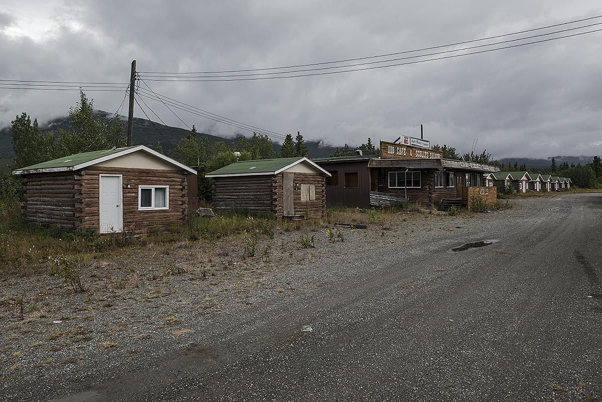 no vacancy #24, canada, 2012 (motel on the alaskan highway near the border to alaska)