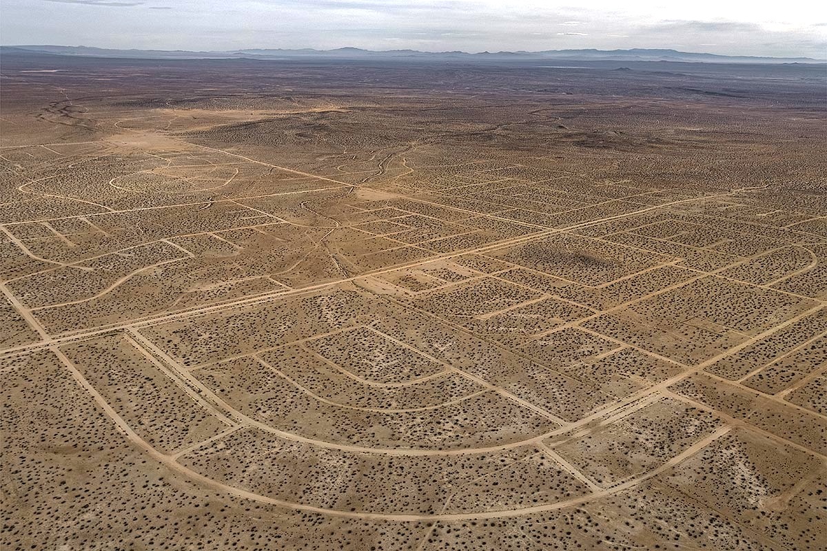 playa del sol drive, leftscape #1, usa, 2017 (in 1958 a real estate developer master-planned californias next mega city. the plan failed due to lack of water for millions. the streets all have names)
